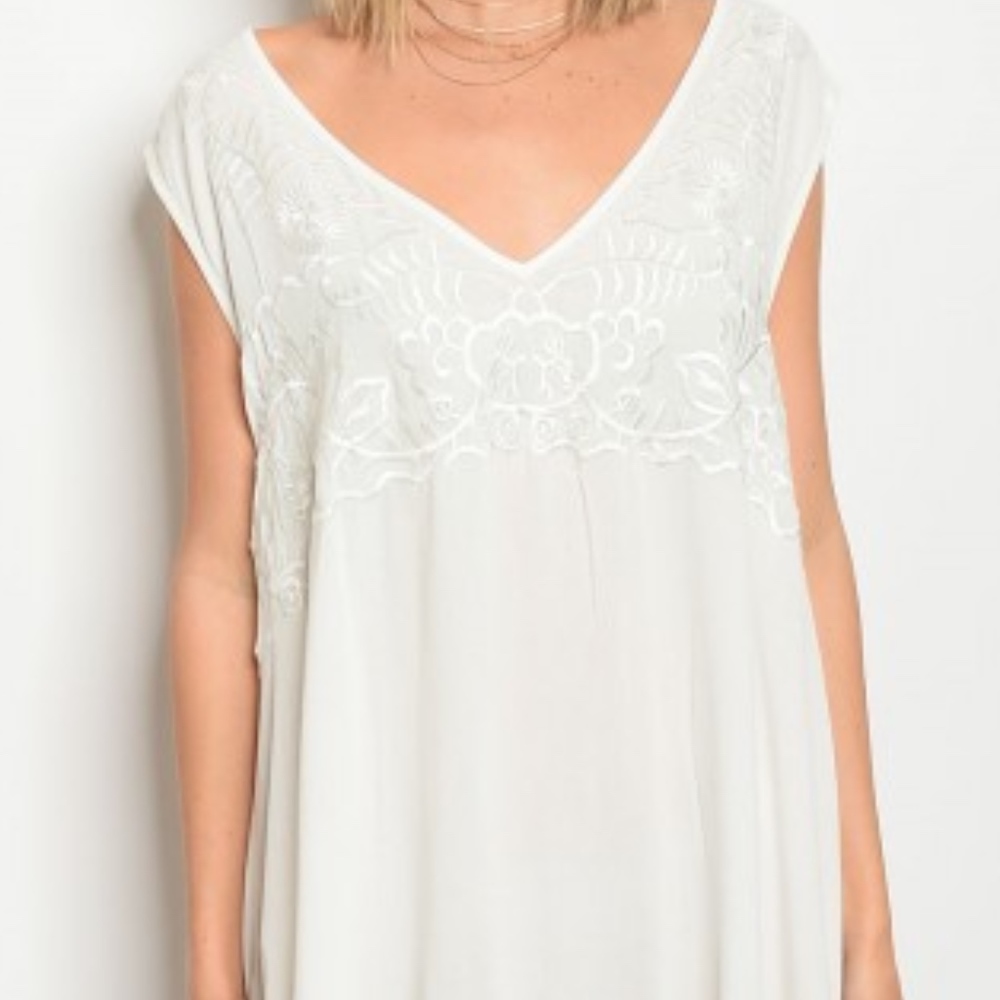 LAST 1! "ROXANNE" FRINGE & EMBROIDERY DRESS - Picture 3 of 4